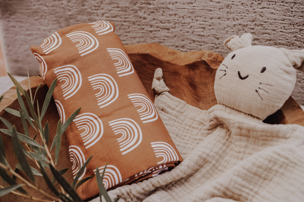 Organic Muslin Wrap Swaddle: Rainbow Dreams